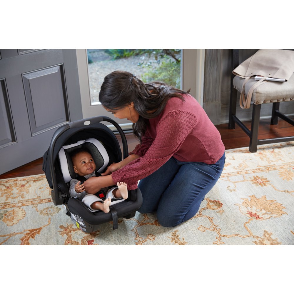 Graco snugride snuglock 35 lx with hot sale safety surround